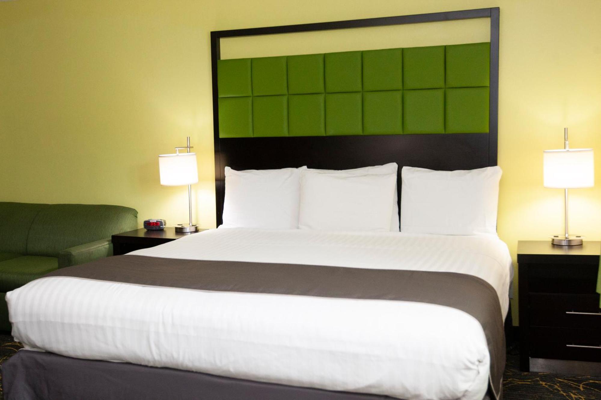 Americinn And Suites By Wyndham Delafield-Waukesha-Milwaukee Kamer foto